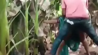 Desi outdoor sex of a Kolhapuri couple on a Banana farm