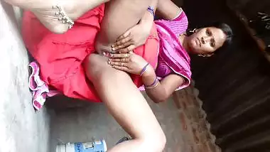 Village bhabhi Vagina video
