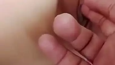 Devar rubs and fingers Bhabhi’s pussy in Indian sex MMS