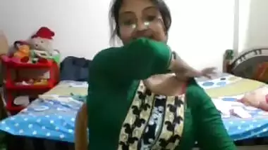 Indian GF In Pink Lingerie Nude – Movies 1