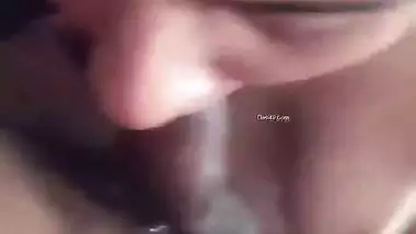 GF gives a desi blowjob and tastes her lover’s cum