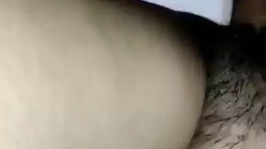 Girl takes her first dick in her tight pussy in xxx MMS