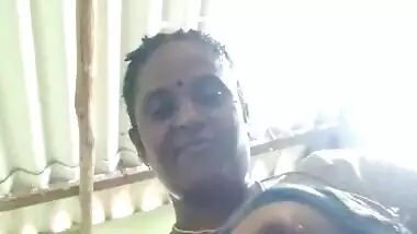 Tamil aunty sex tease big boobs viral show