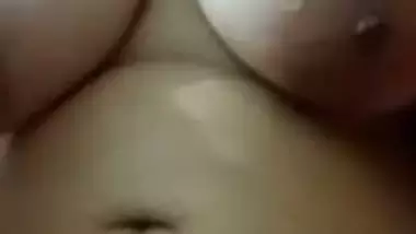 Pakistani aunty showing boobs and pussy