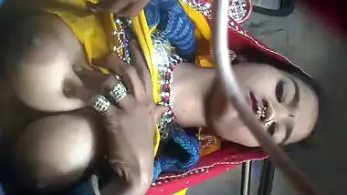 Rajasthani doodhwali nude video