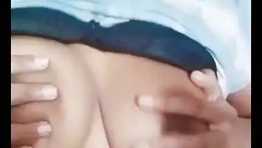 Girlfriend in glasses stands nude in bathroom viral xxx