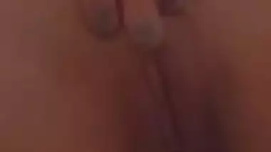 19 yr old girl stripteases erotically in desi girl nude MMS