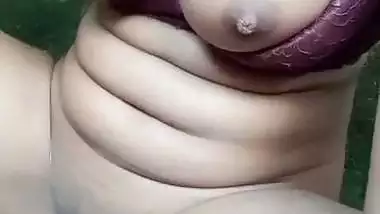 Desi nude girl plays with her boobs and pussy