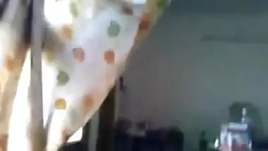 Desi Indian girl showing boobs n fingering for bf