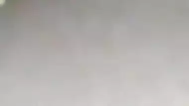 Horny Bhabhi Showing Her Boobs and Pussy On Vc