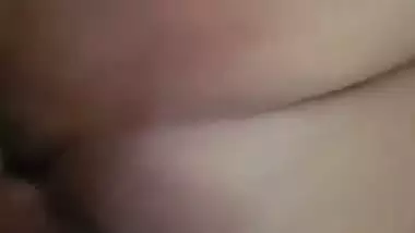 Hyderabadi guy fucks GF’s shaved cunt in Telugu sex video
