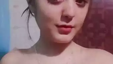 Cute hijab girl topless video making for lover