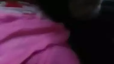 Desi maa apne bete se chud rahi hain hindi audio